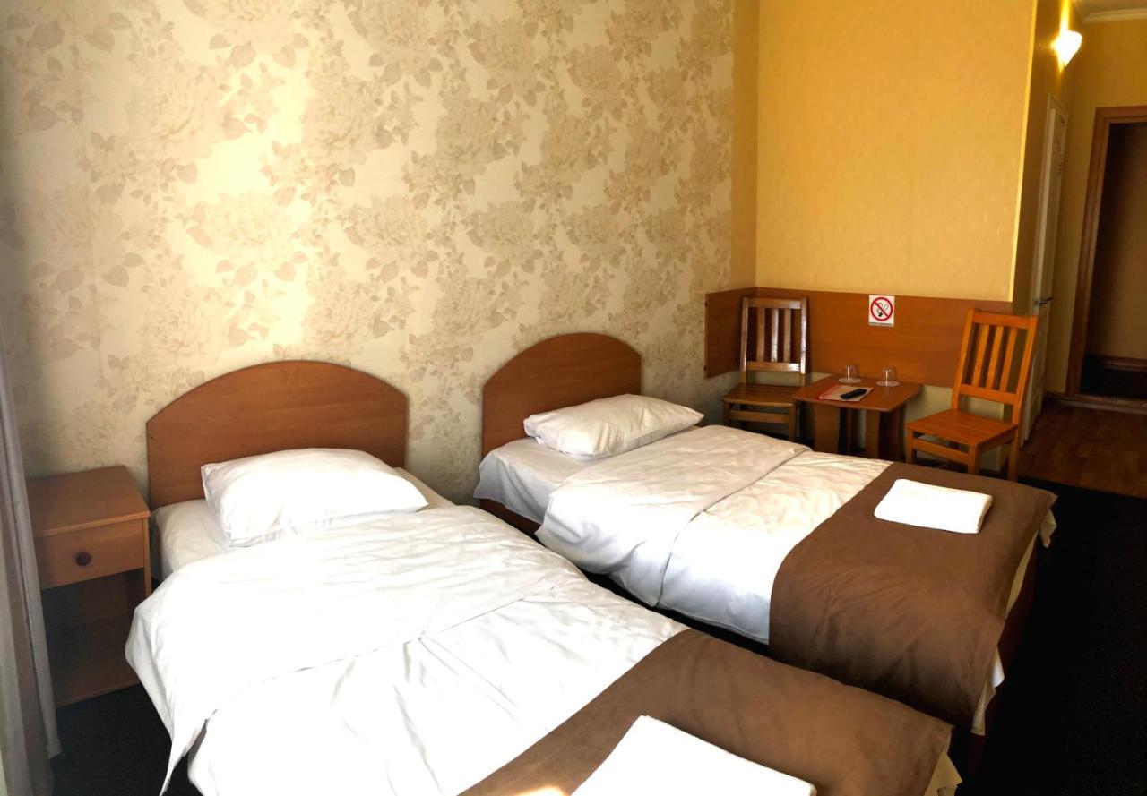 Hotel Lama 2 Kyiv Exterior photo