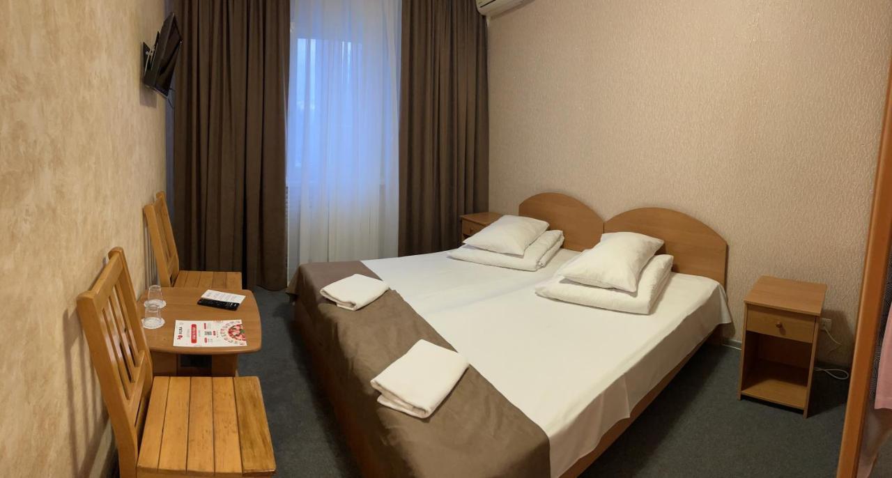 Hotel Lama 2 Kyiv Exterior photo